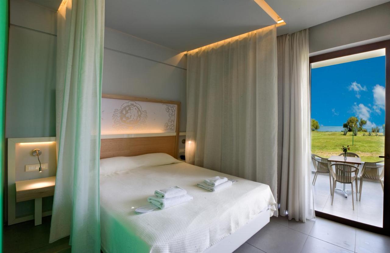 Geraniotis Hotel And Resort Platanés Eksteriør billede